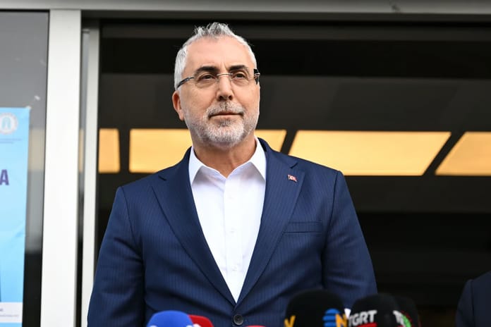 Bakan Işıkhan yeni düzenlemeleri açıkladı: Emekli aylığı, esnek çalışma ve ilaç müjdesi