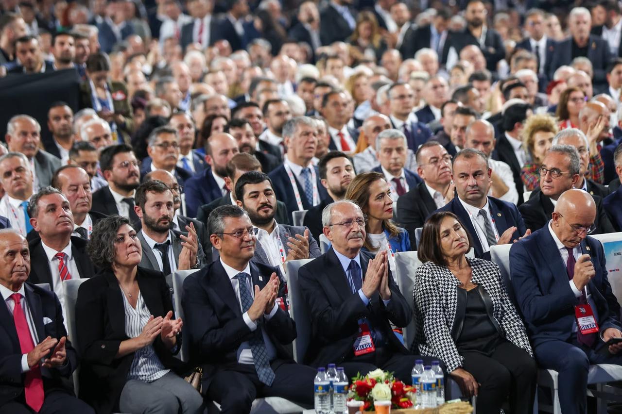 CHP'de kurultay için Kılıçdaroğlu'na çağrı! 111 milletvekili ortak bildiriyle tarih verdi
