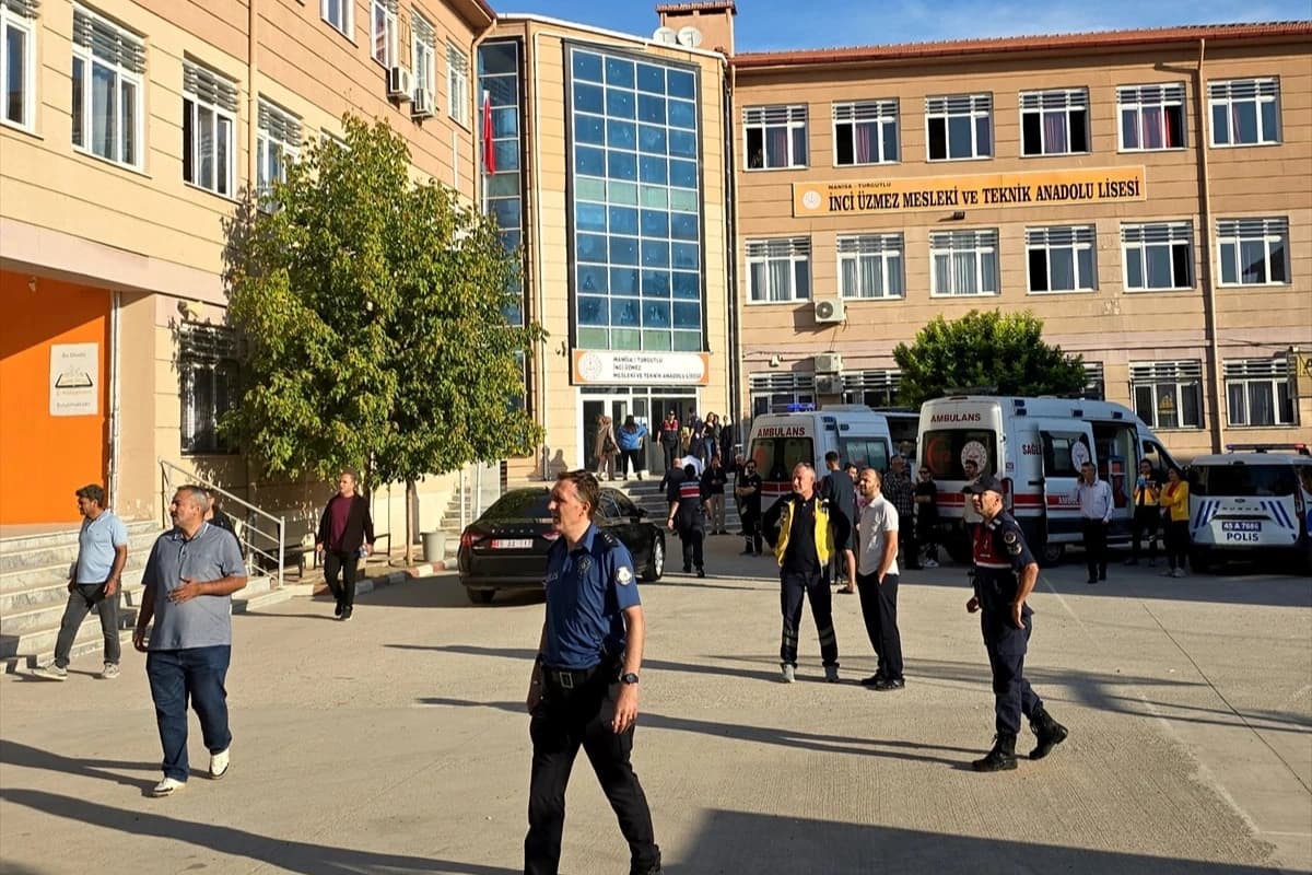 Son dakika Manisa'da ne oldu? 22 Eylül Manisa okul saldırısı mı oldu, ölü-yaralı var mı?