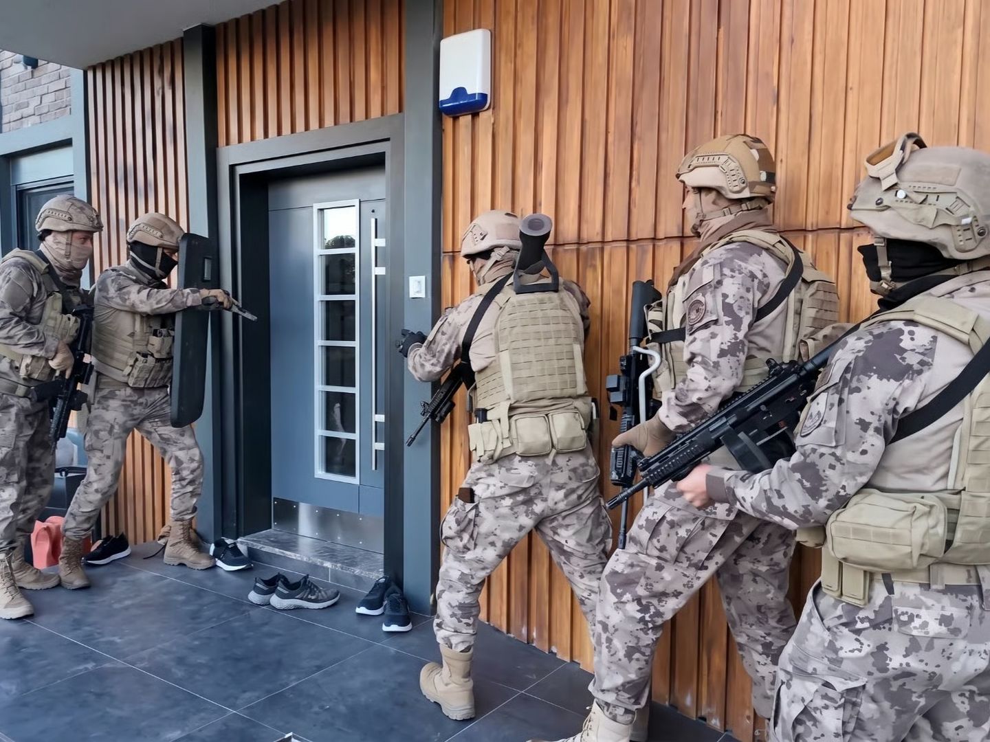 Kocaeli'de FETÖ'nün güncel yapılanmasına operasyon