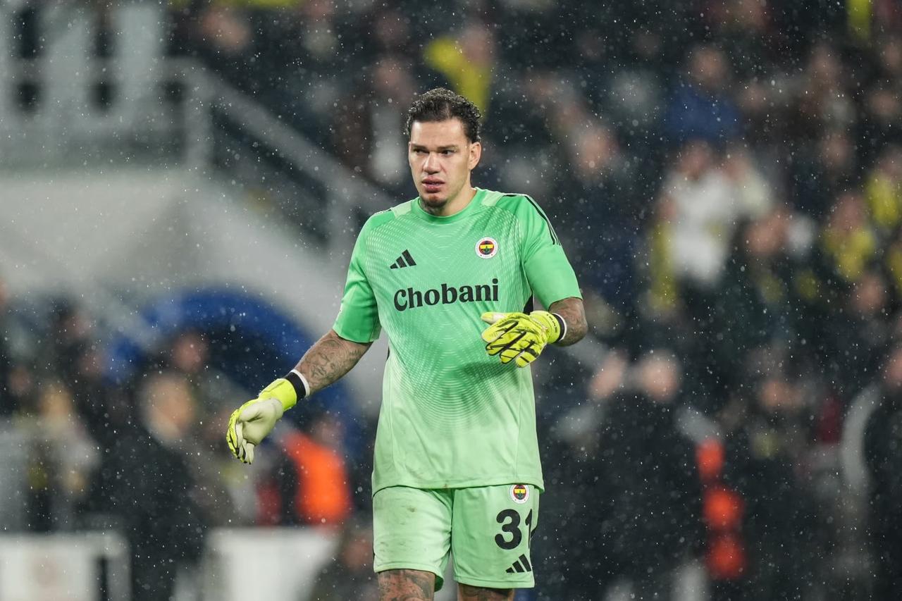 Ederson Fenerbahçe'den ayrılmak istiyor