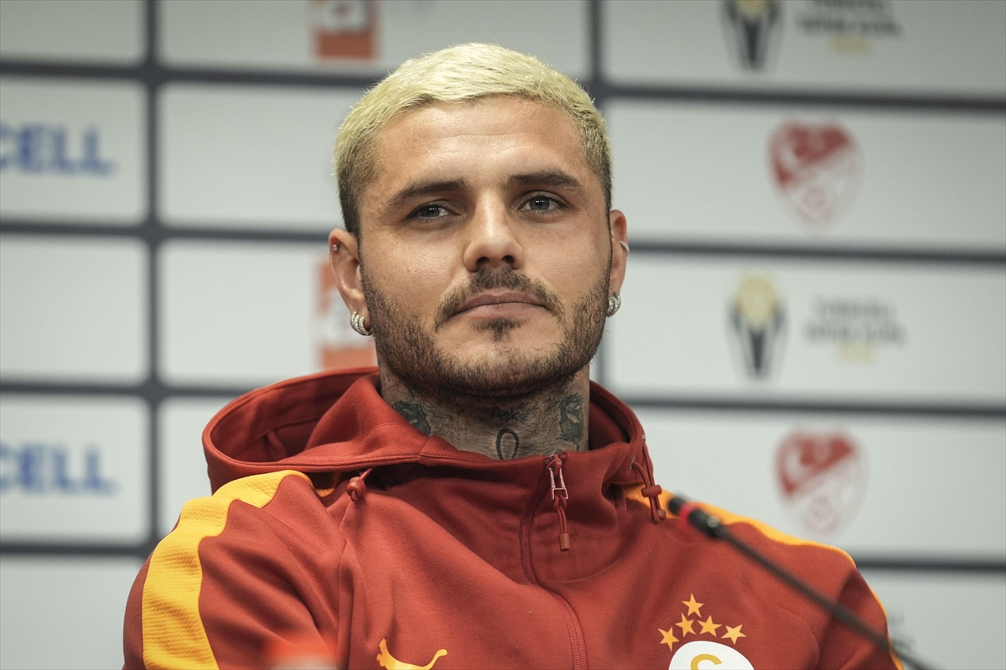 Hagi rekoru ve futbolda şiddet mesajı