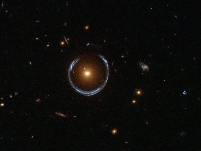 Şimdiye kadar keşfedilen en büyük kara delik