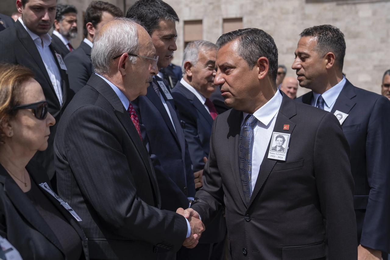 Kılıçdaroğlu, Özgür Özel'i reddetti! Mutlak butlan çıkarsa ne olacak?