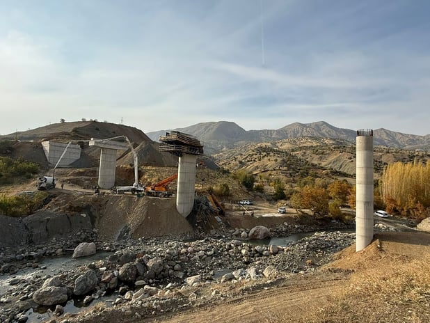 Viyadük faciasında can kaybı yükseldi: 4 işçi hayatını kaybetti