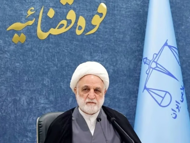 İran'dan ABD'nin tehditlerine göz dağı 