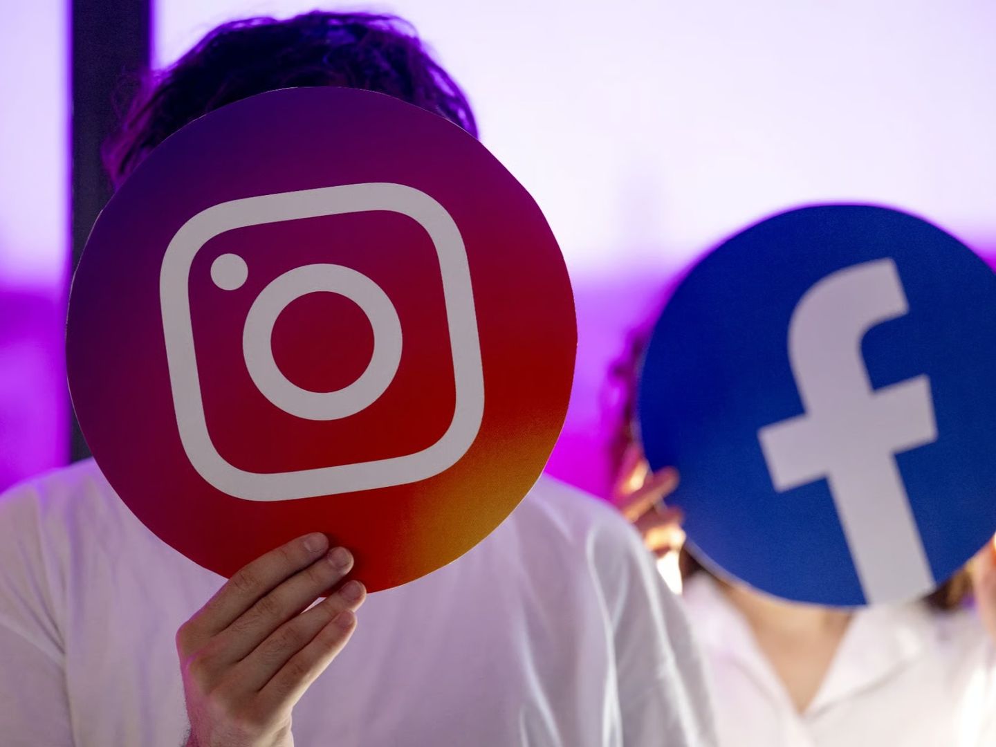Instagram çöktü mü? 12 Haziran İnstagram-Facebook çöktü mü, akış neden yenilenmiyor, sorun nedir?