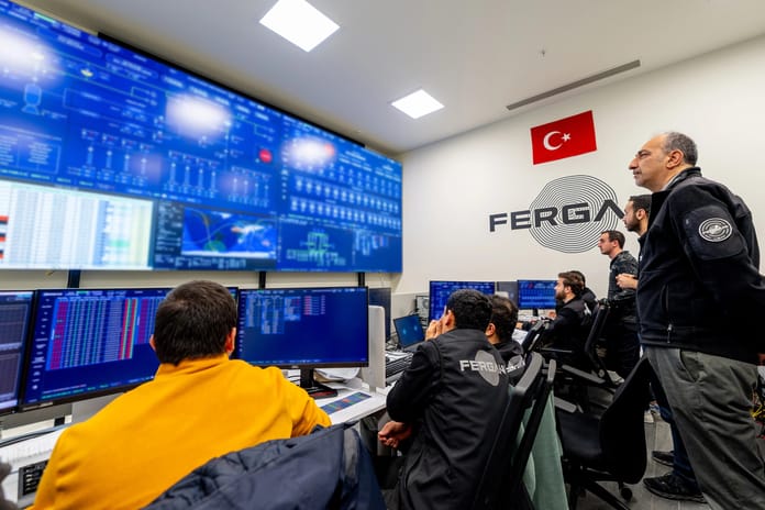 Fergani’den tarihi adım: Dünyada ilk kez hibrit yörünge motoru uzayda ateşlendi