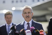 Hürmüz Boğazı’nda kaç gemi bekliyor? Bakan Uraloğlu açıkladı