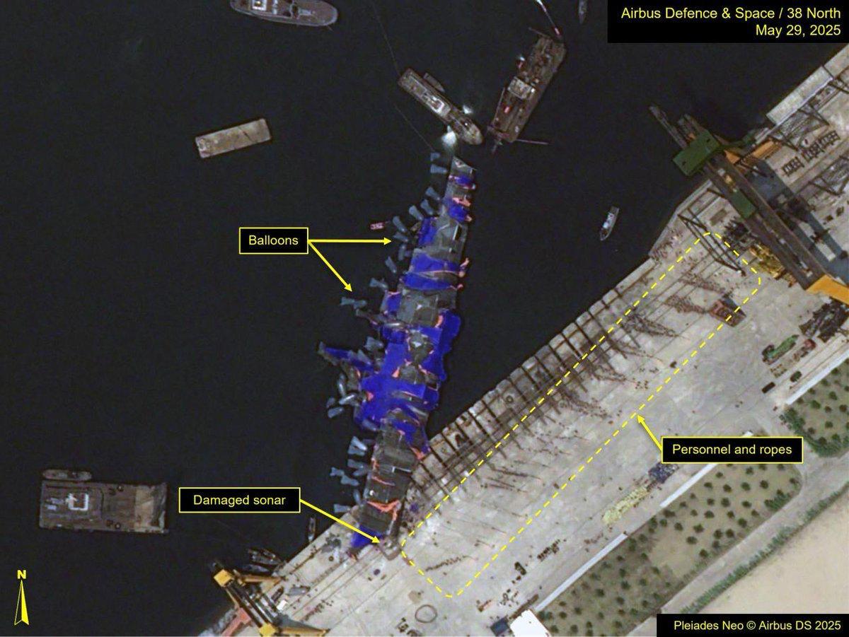 Kuzey Kore’nin yan yatan fırkateyni 