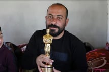 İsrail güçleri Oscar ödüllü Filistinli yönetmeni gözaltına aldı