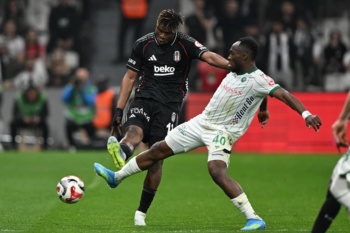 Beşiktaş direklere takıldı