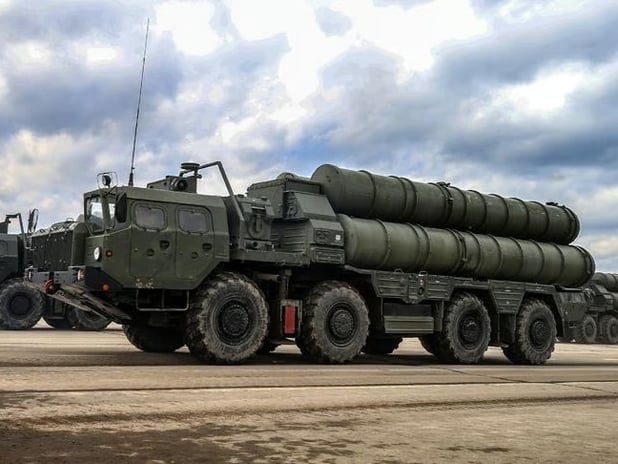 Hindistan, Rusya’dan ek S-400 füze sistemleri için 1,2 milyar dolarlık yeni anlaşmaya hazırlanıyor