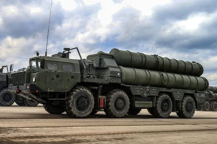 Hindistan, Rusya’dan ek S-400 füze sistemleri için 1,2 milyar dolarlık yeni anlaşmaya hazırlanıyor