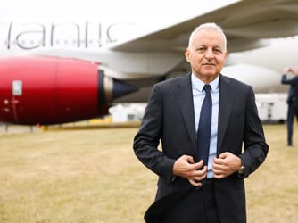 Rolls-Royce Revival Puts CEO in Line for £100m