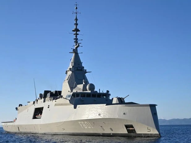 Yunan Donanması’nın ilk FDI HN firkateyni HS Kimon (F-601) Yunanistan’a ulaştı