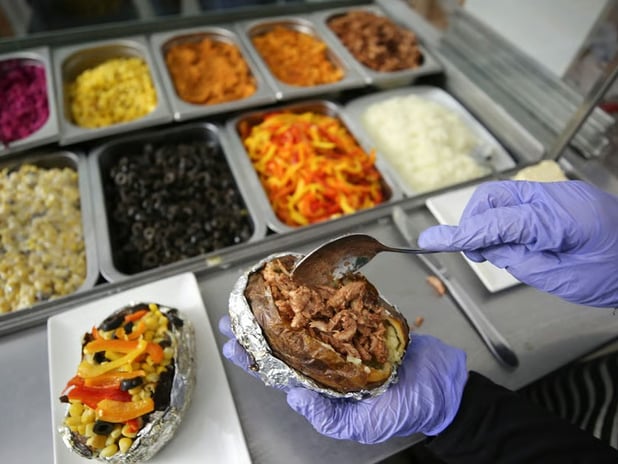 İstanbul İl Sağlık Müdürü'nden gıda zehirlenmesi açıklaması