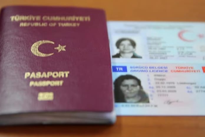 Değerli kağıtların 2026 ücretleri belli oldu: Pasaport ve ehliyet ücretleri arttı