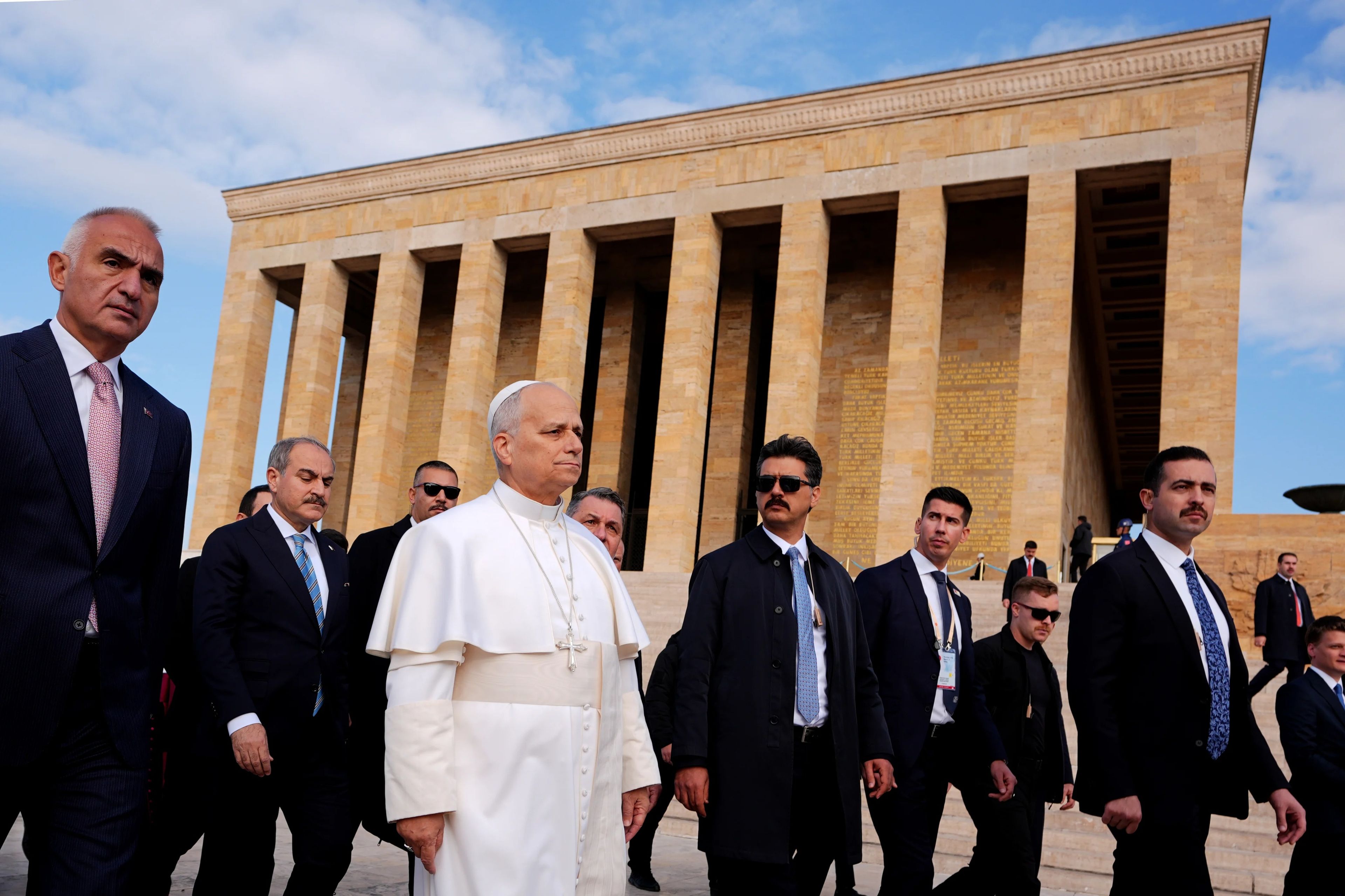 Papa 14. Leo, Anıtkabir’i ziyaret etti