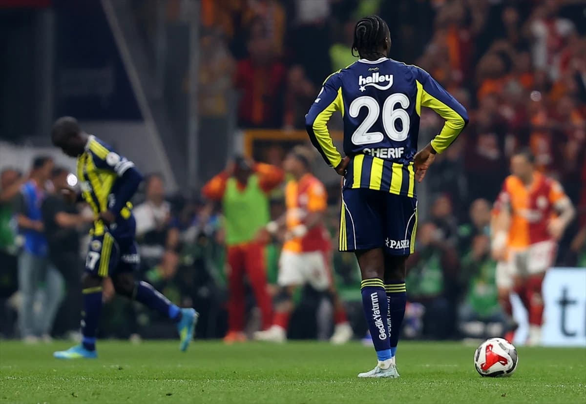 Fenerbahçe şampiyonluk yolunda Galatasaray deplasmanında havlu attı