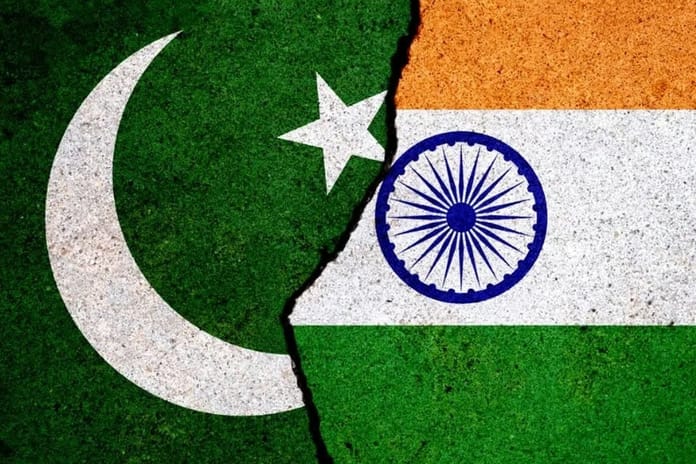 Pakistan Hindistan'ı uyardı: Suyu keserseniz savaş çıkar