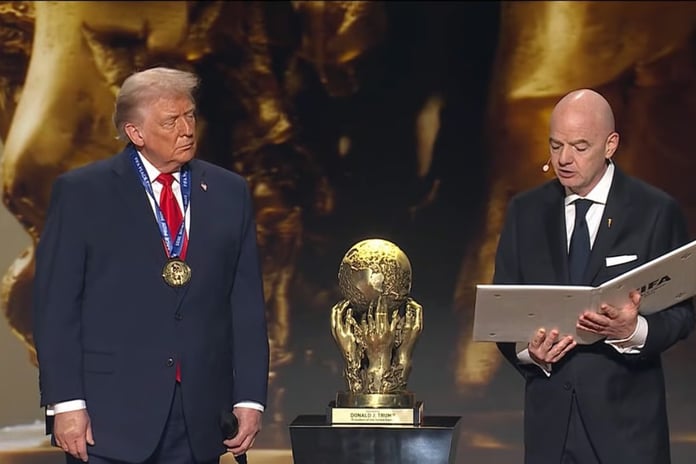 Trump'a 'Barış Ödülü' veren FIFA, kendi kurallarını ihlal etmekle suçlanıyor