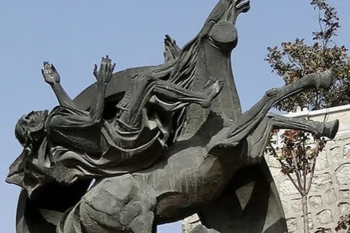 Şam’da Papa'nın hediyesi Aziz Paul heykeli çalındı