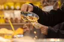 Kuruyemiş fiyatları rekor kırıyor: Gün kurusu kayısı zam şampiyonu