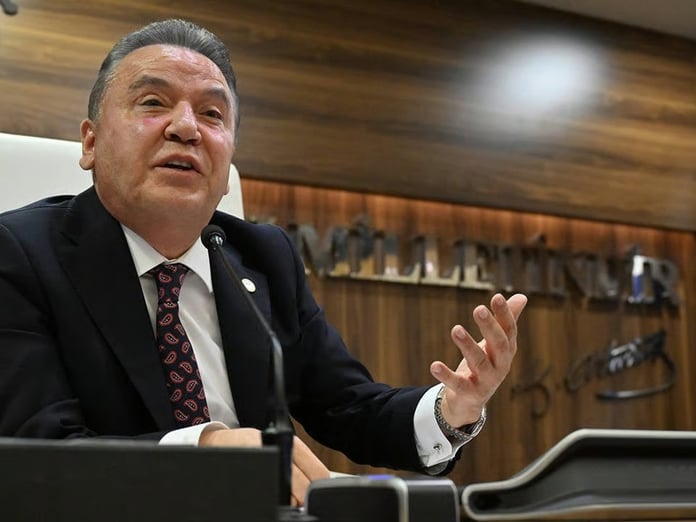 Böcek'i yakan itiraf: Kendi üzerime alamıyorum sen al