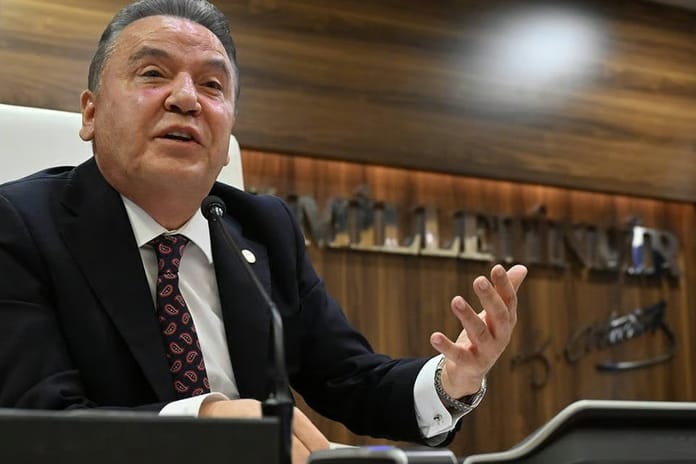 Böcek'i yakan itiraf: Kendi üzerime alamıyorum sen al