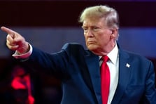 Trump İran’a sınırlı saldırı seçeneğini yeniden değerlendiriyor