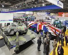 İngiltere, İsrailli yetkililere Londra’daki silah fuarına katılım yasağı getirdi