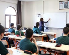 MEB okullardaki devamsızlık için harekete geçti: Bölgeye göre çözüm yolda