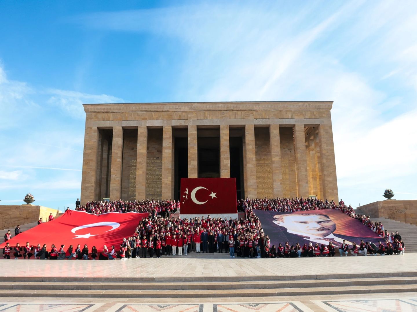 Bugün resmi tatil mi? 10 Kasım resmi tatil mi, yarım gün mü?