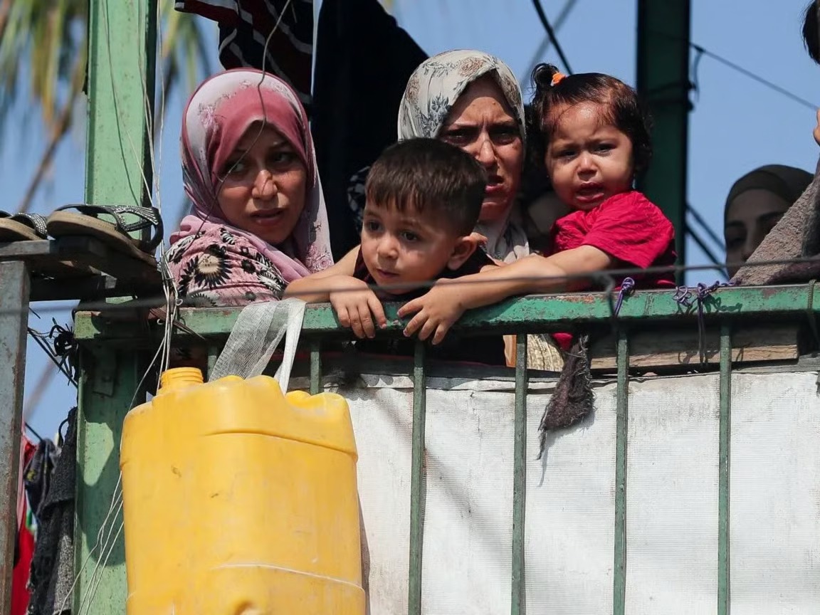 Gaza Truce Talks Near Collapse Over Aid, Withdrawal Maps