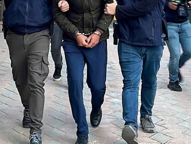 Terör örgütü DEAŞ'a yönelik operasyonlarda 298 şüpheli yakalandı