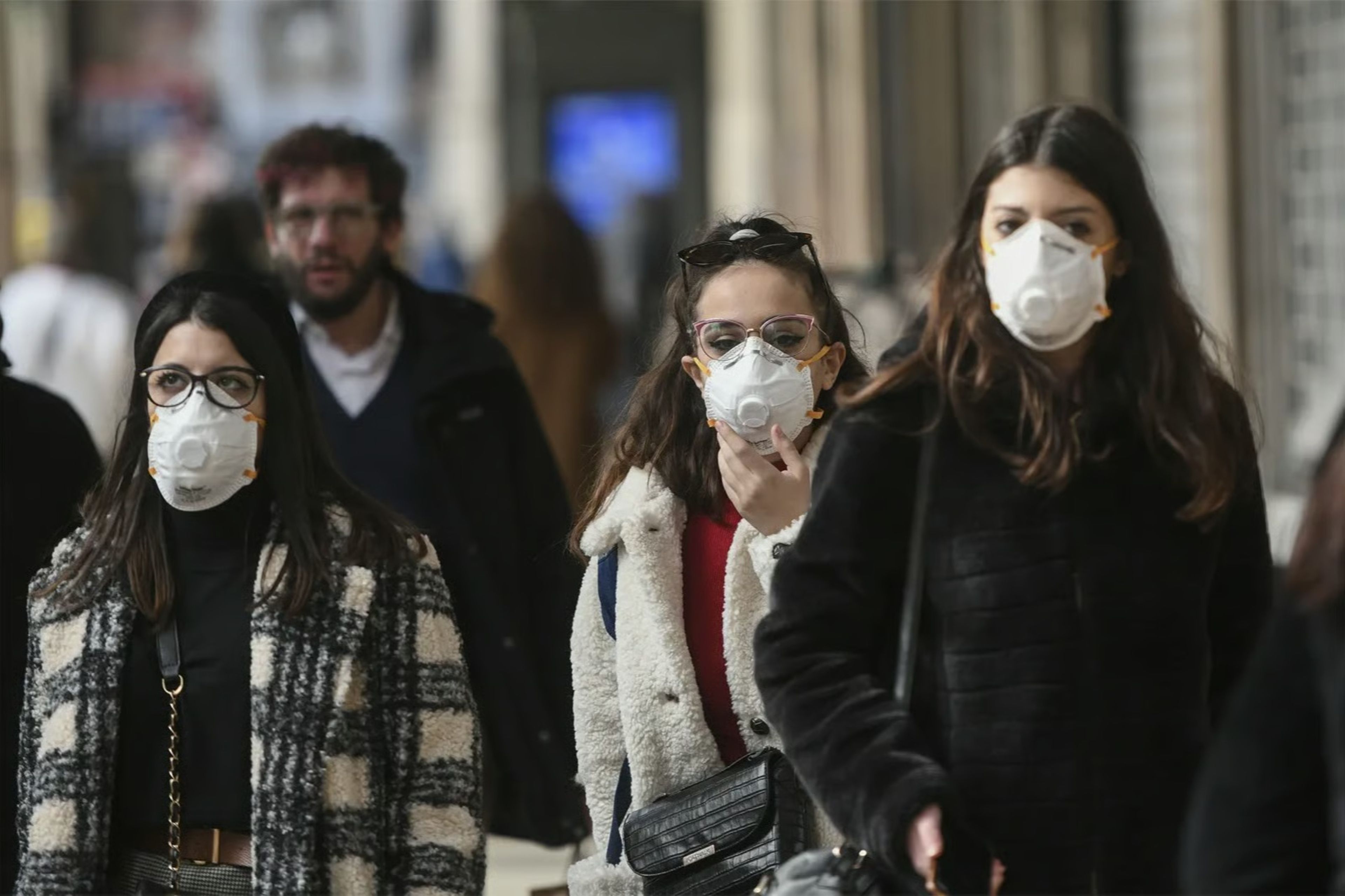 Covid-19 kadınlarda kalp krizi ve felç riskini artırıyor