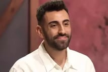 Ünlü şefe yediği yemek zehir oldu: Tabağından çıkanlar dişini kırdı, dilini kesti 