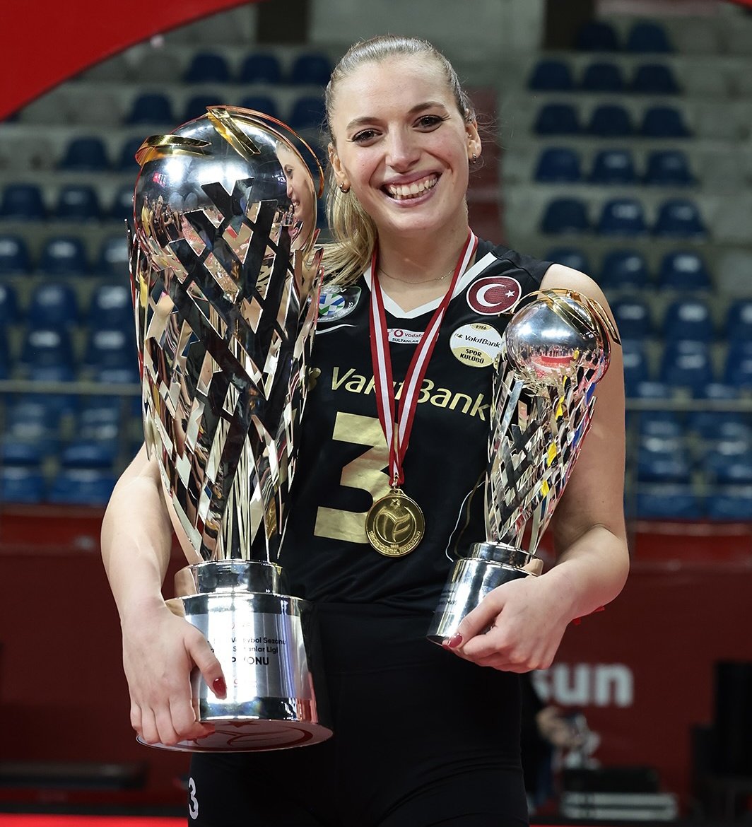 MVP Cansu Özbay
