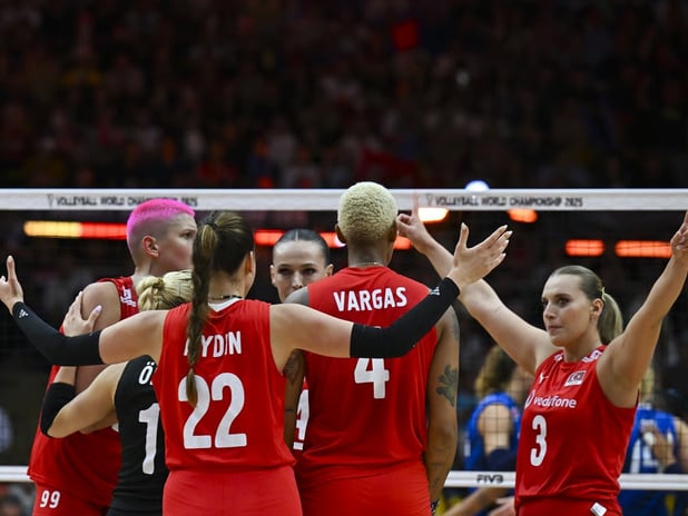 Filenin Sultanları, tarihi finalde gümüş madalya kazandı