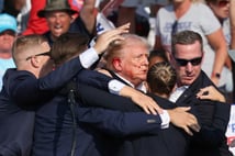 Her dört ABD'liden biri Trump'a yönelik suikastların 'kurgu' olduğunu düşünüyor