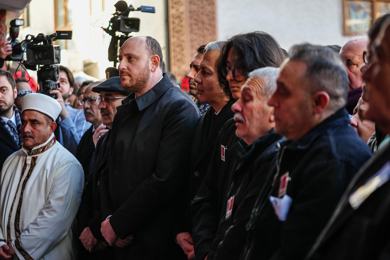 Şehitler son yolculuklarına uğurlandı: Gözyaşları sel oldu