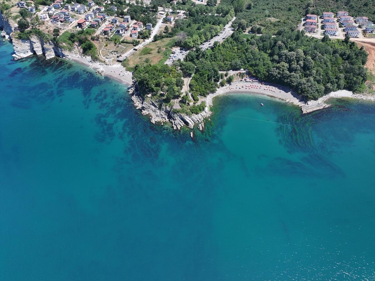 Düzce'nin turizm kenti Akçakoca'ya "mavi bayrak" tekrar kazandırıldı