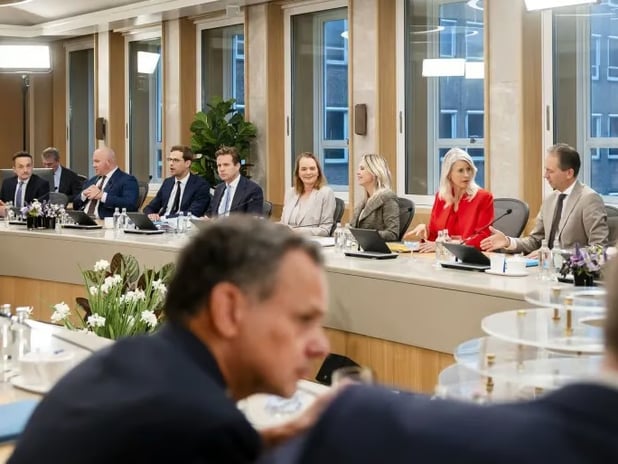 Hollanda'da İsrail'e yaptırım Karşıtı tutum nedeniyle peş peşe istifalar geliyor