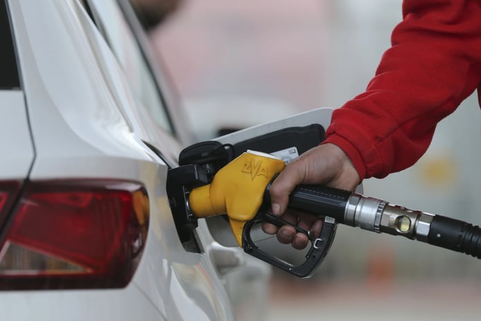 Benzin - Motorin fiyatı kaç lira? Benzin-Motorin fiyatı ne kadar, indirim var mı?