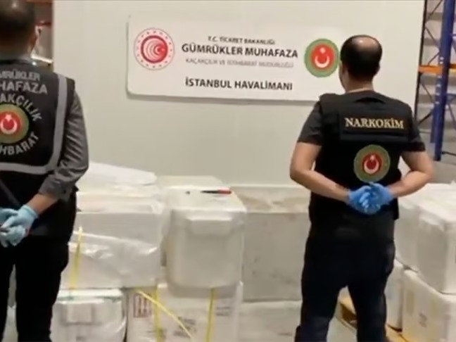 Gümrüklerde uyuşturucu operasyonu: 1.1 milyar TL'lik madde yakalandı