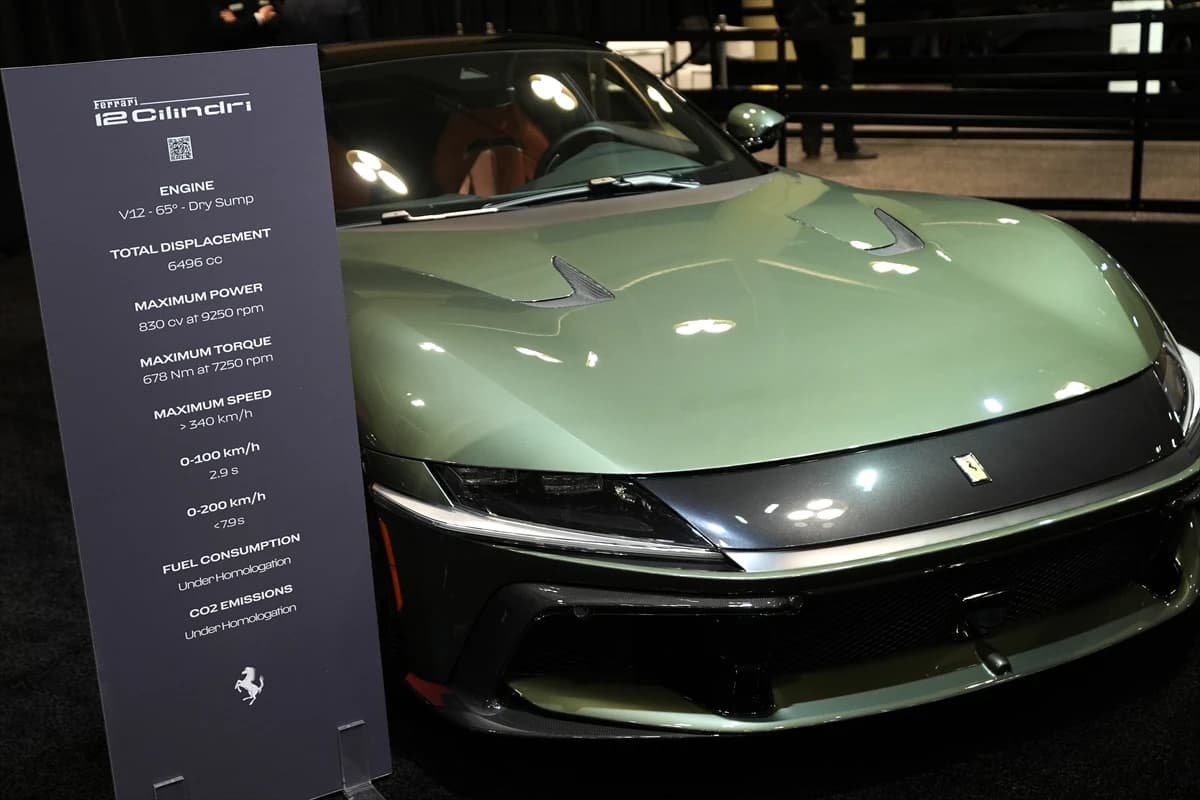 Kanada otomobil fuarı 1.275 beygirlik asfalt canavarı McLaren W1'e ev sahipliği yapacak