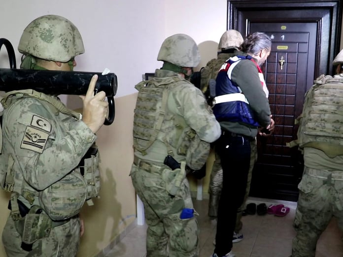 Sakarya merkezli dolandırıcılık operasyonu: 150 milyon TL'lik vurgun ortaya çıktı