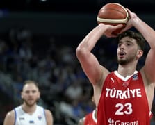 EuroBasket 2025'te namağlup yürüyüş devam ediyor: Alperen Şengün şov yaptı, gözler grup liderliği maçında