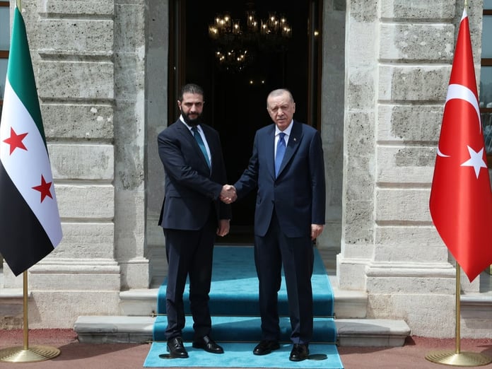 Cumhurbaşkanı Erdoğan Suriye Cumhurbaşkanı Ahmed Şaraa'yı İstanbul'da kabul etti